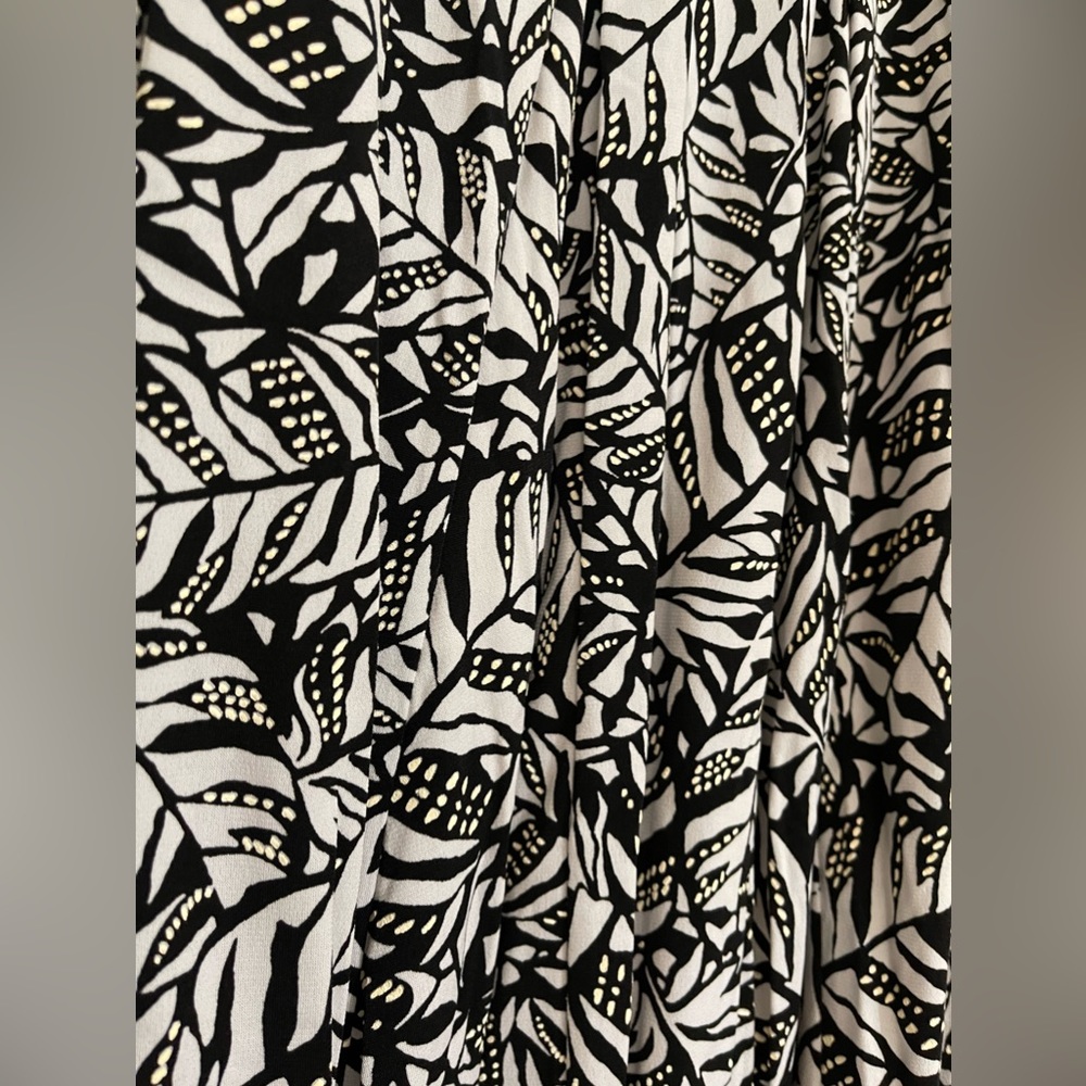 Philosophy Swing Skirt #129 - Picture 2 of 7